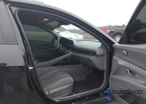 2021 Hyundai Elantra Sel from USA, damaged, VIN 5NPLS4AG3MH006670